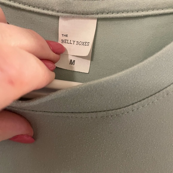 💐Light Green Mama Long Sleeved Shirt - Picture 2 of 5